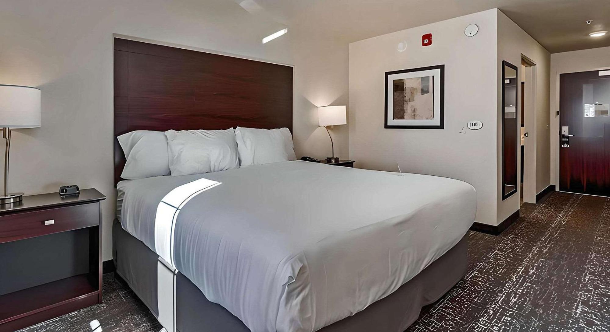 Cobblestone Hotel&Suites - Morgan Exterior foto