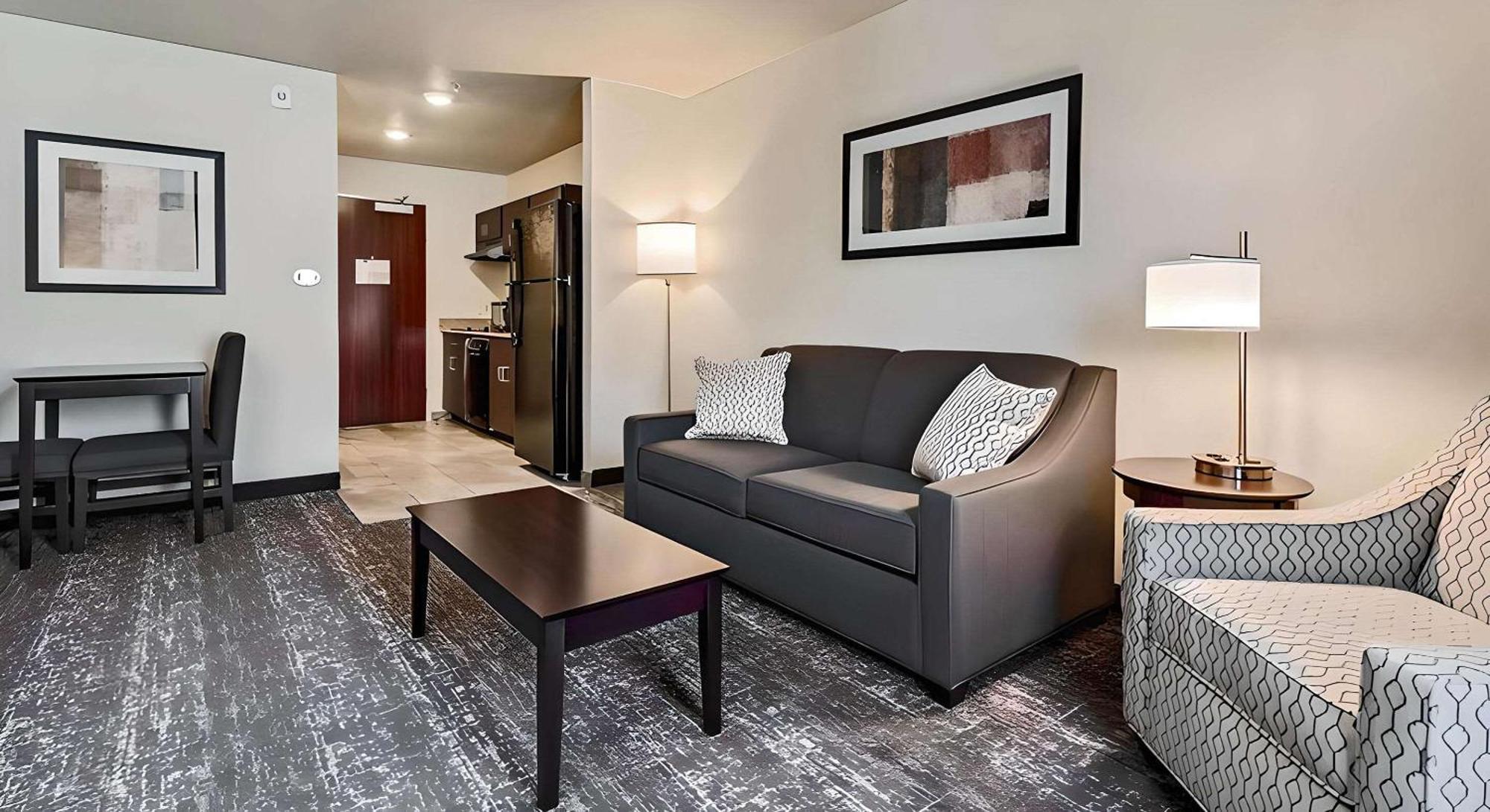 Cobblestone Hotel&Suites - Morgan Exterior foto